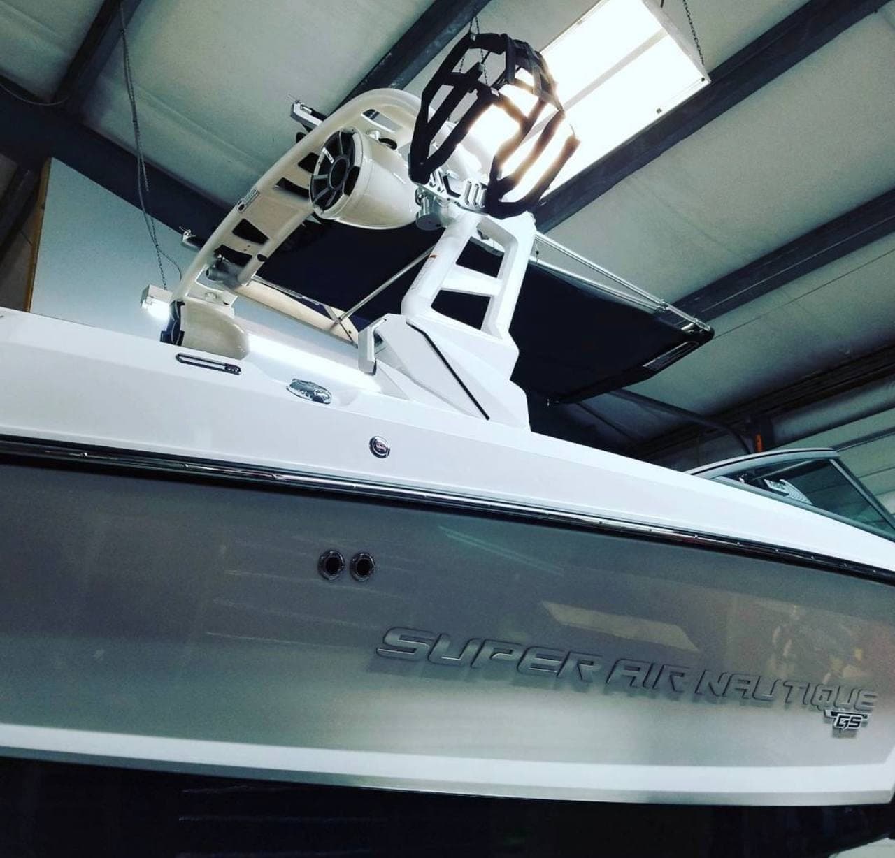 Super Air Nautique GS with tower speakers installed